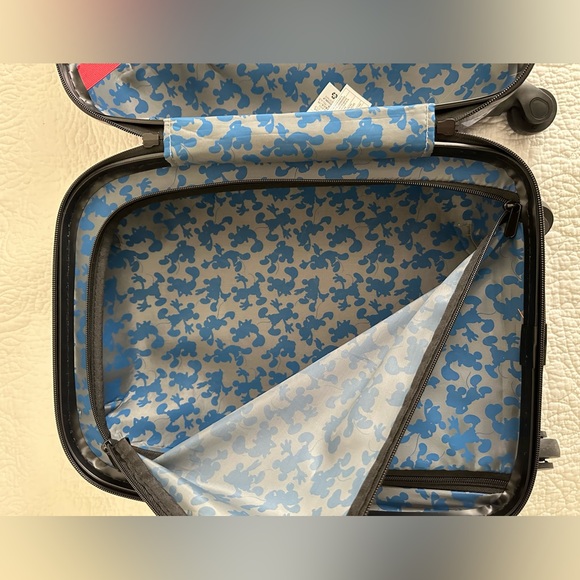 Disney Mickey Mouse Rolling Suitcase - Picture 6 of 6